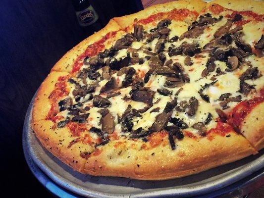 12” Medium Pizza with Mushrooms