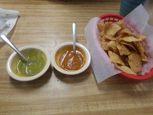 Chips and salsa really good!