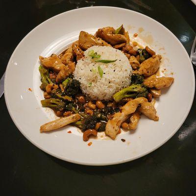 Cashew beef and broccoli