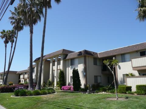 Ridgecrest Apartments