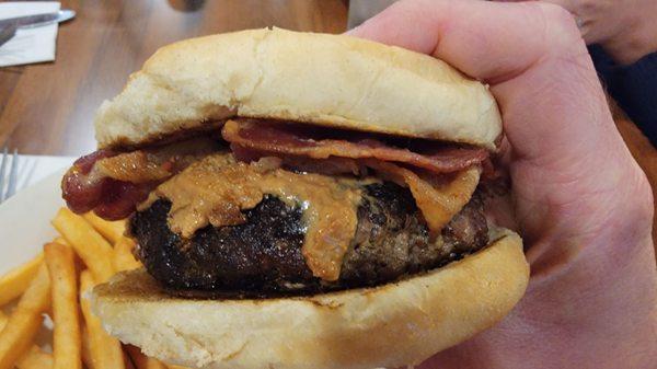 Peanut Butter Bacon Burger (cooked medium): Loved the generous amount of peanut butter on the burger patty!