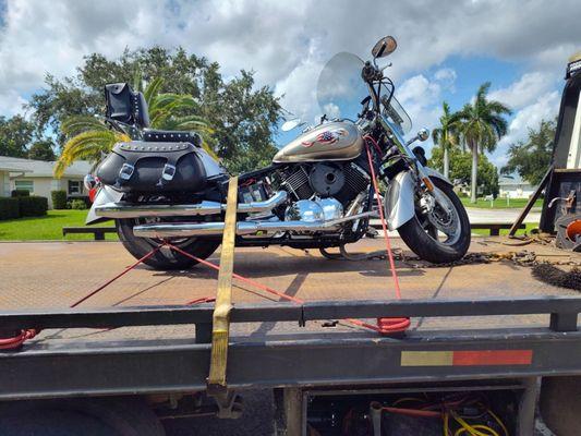 We provide secure and reliable tow service on motorcycles.