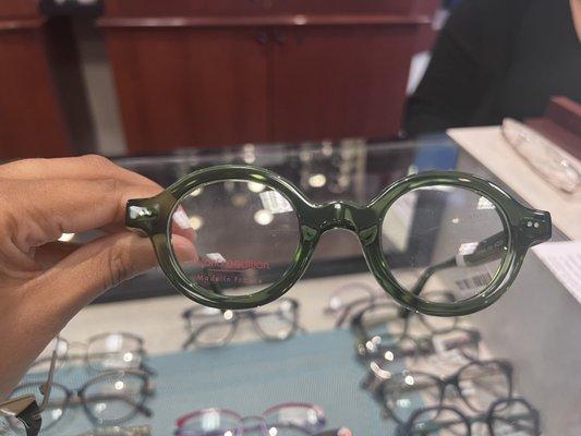 When I tell you I fell in love with these frames! This picture does them no justice.