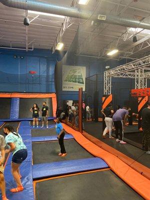 Sky zone open jump