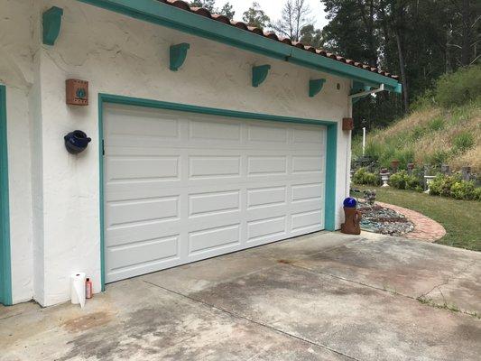 16x7 white long panel, insulated steel back clopay door with no windows.