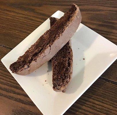 Seasonal chocolate biscotti (tastes like brownie crust yum)