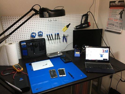 iFixFast Repair Workstation. We can fix it all!