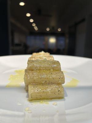 Rigatoni Cacio e Pepe