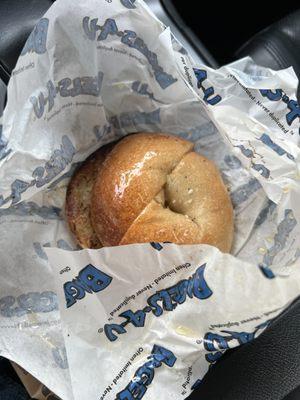 It's supposed to be an everything bagel  and as you can see it's missing everything!! SMH ‍