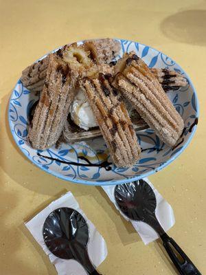 churros with ice cream