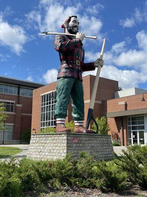 Paul Bunyan Statue