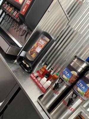 Drink & condiment station