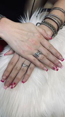 Beautiful valentine's nails!! I love them