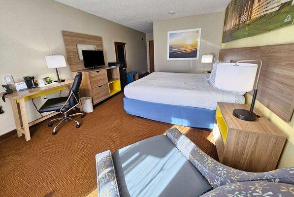 Days Inn By Wyndham Greensboro NC