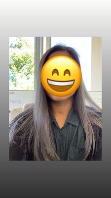 This is the second time I went to her. My hair faded from gray to blonde and I went back to gray. Session took about 1.5 /2 hrs.