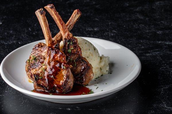 Marinated Lamb Chops with Mashed Potatoes