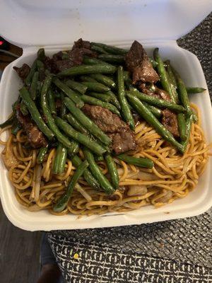 Shrimp lo mein and sautéed string beans!