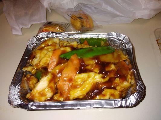 Golden Dragon is a 10/10! Szechuan chicken was  delicious and had a generous portion of both chicken and veggies.