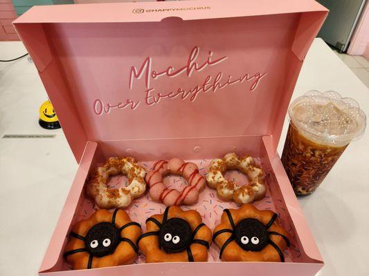 Halloween mochidonuts!