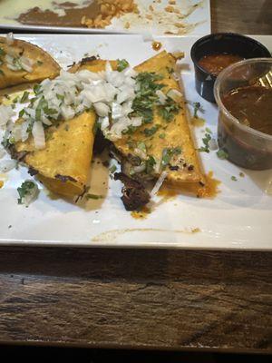 very yummy. Birria tacos .