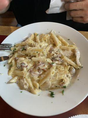 Chicken rigatoni carbonara