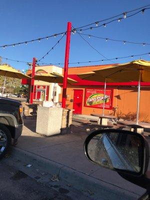 The old Dairy Queen turned into taco star