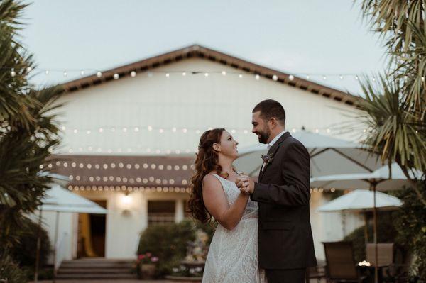 First dance in the courtyard