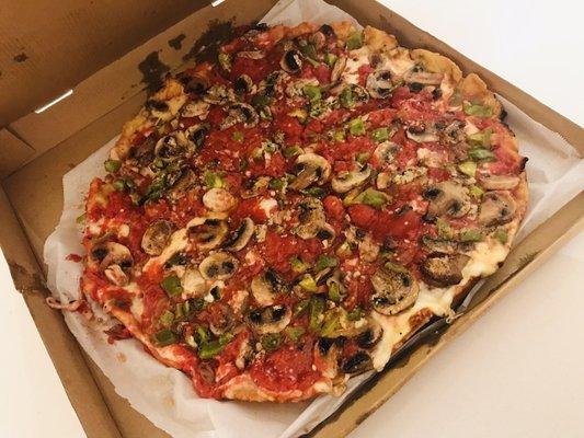 Deluxe deep dish - no onion and olive