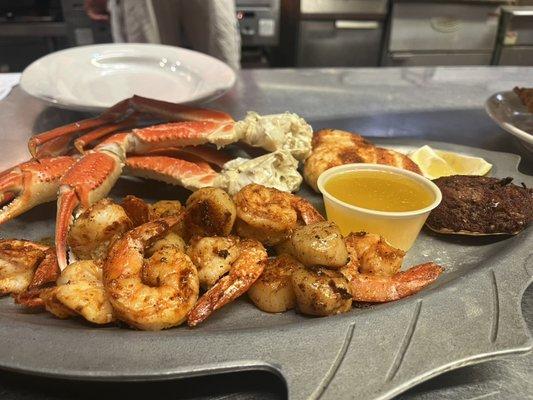 Broiled Seafood Platter