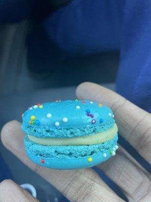 Birthday Cake Macaroon