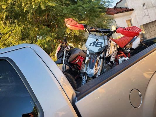 Apollo RFZ 115cc (AUTOMATIC) & LiFan Xpect 200cc Dual Sport (CLUTCH)