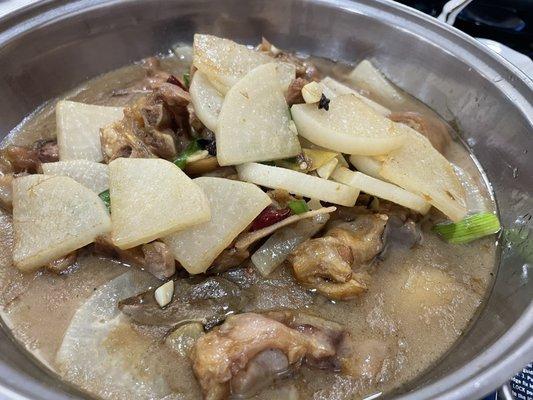 Highly recommended Slow-Cooked Pork  Feet Trotter with Radish