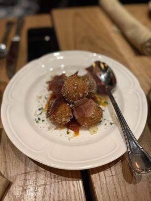 Truffle arancini