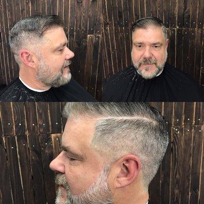 Gentleman cut with razor line up