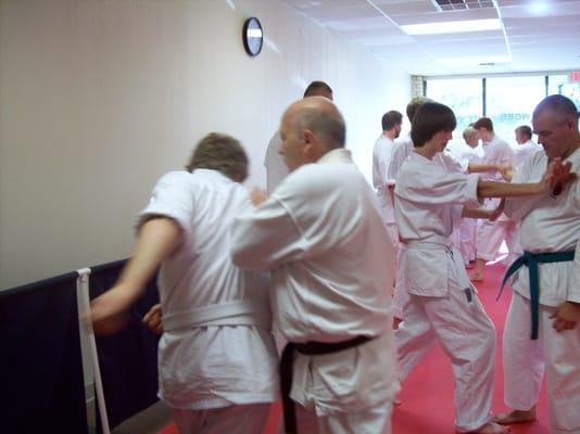 Adult training for fittnes and self-defense