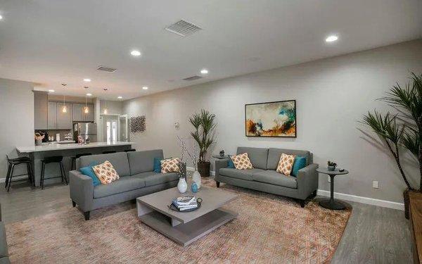 Living room at Redlands Park Apartments