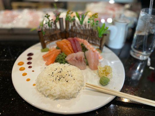 Chirashi Lunch