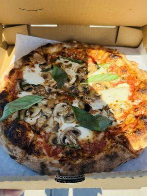 Margherita with mushrooms.