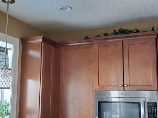 kitchen cabinet crown molding