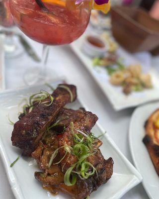 Ribs with some kind of pineapple coleslaw