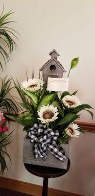 A Bird House Arrangement.