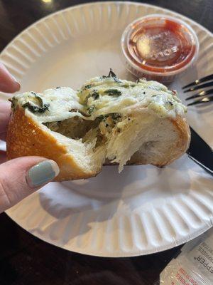 Spinach & Ricotta stuffed Garlic Knots YUMMMY