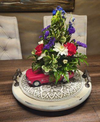 Floral workshop arrangement in keepsake 55 Mustang