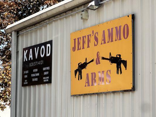 Jeff's Ammo & Arms