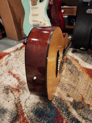 Glued Hohner HW200