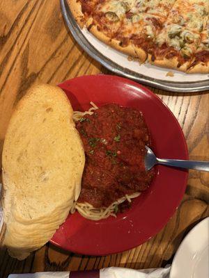 Lunch spaghetti with marinara