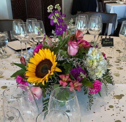 Centerpiece arrangement by Chris @ Royer's