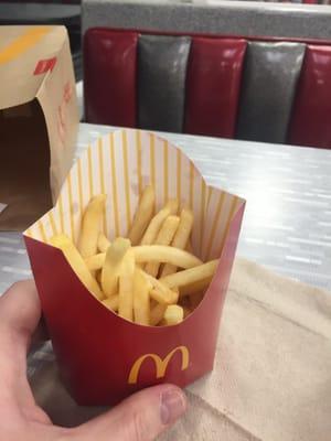 Yes.  This was my "full order" of fries.  What a joke.