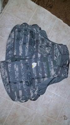 Armored plate combat vest size Large new.