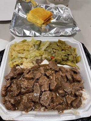 Beef Tips over Rice, Cabbage, and Italian cut Green Beans and corn bread